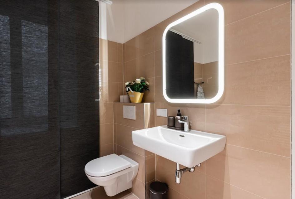 Authentic Apartment Next To Schwedenplatz فيينا المظهر الخارجي الصورة